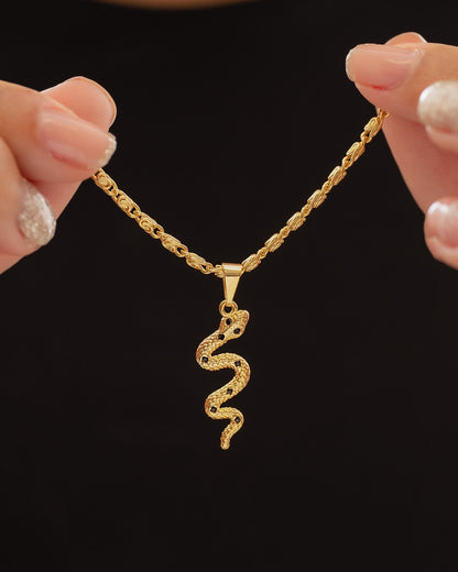 DIJE SERPIENTE NEGRA 3.1 CM